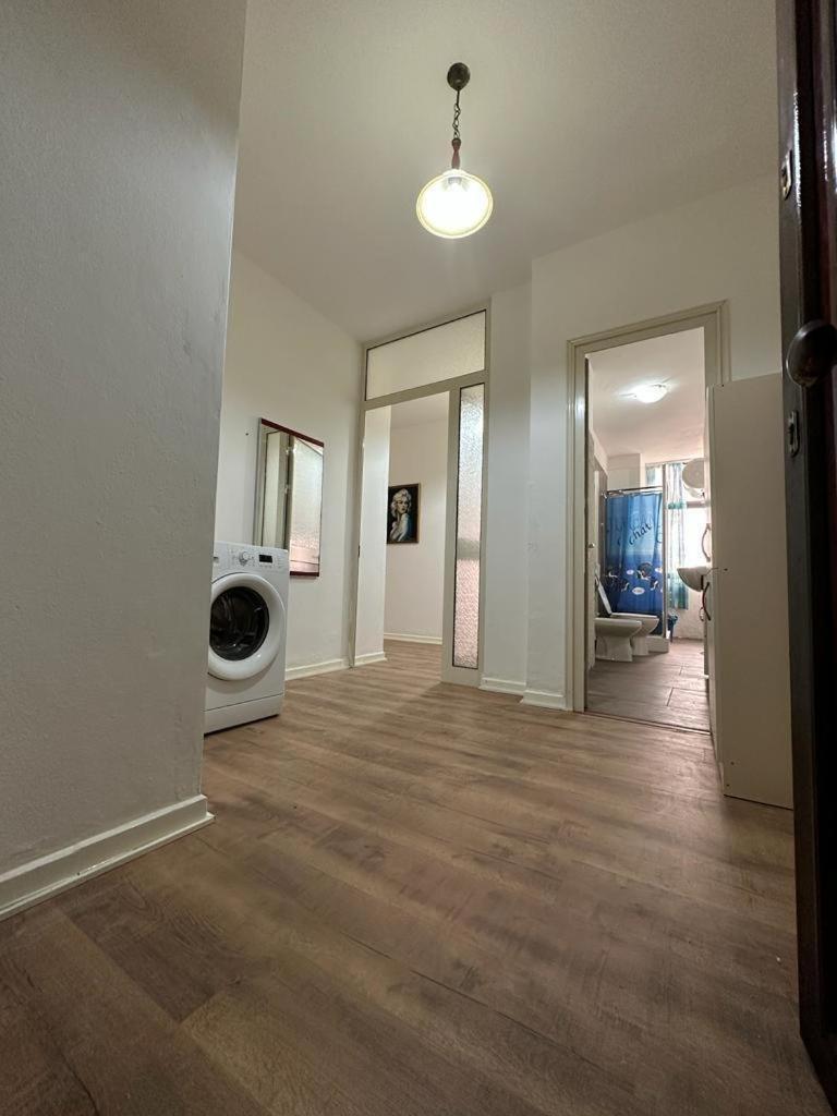 Vollga Four Seasons Apartment Дуррес Экстерьер фото