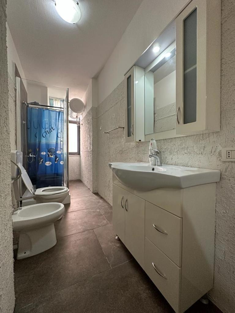 Vollga Four Seasons Apartment Дуррес Экстерьер фото